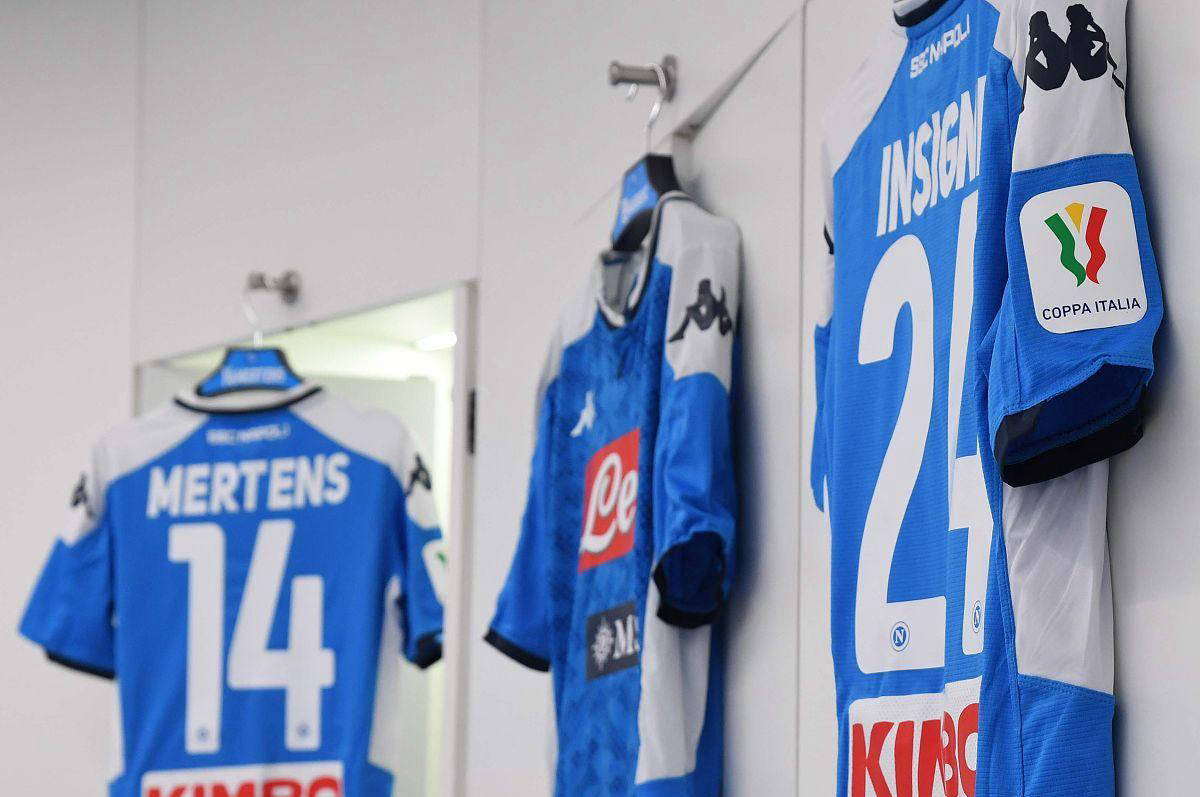 关于加时末段突围战来临；那不勒斯围绕欧冠强势反弹；媒体盛赞；团队化学反应显著的信息